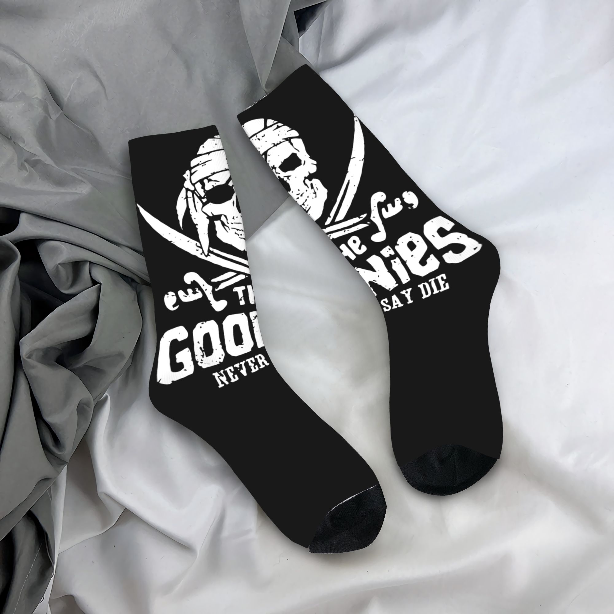 Custom Novelty Men's The Gooni – обзор и цена Dress Sock Men
